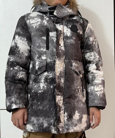 куртка рубашка: Куртки в отличном состояние на 9-10л. по 600с