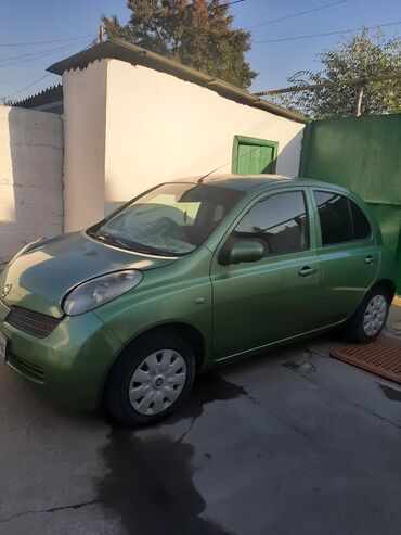 nissan versa: Nissan March 2004г 1,4 л, хэтчбэк, автомат, бензин. Продаётся