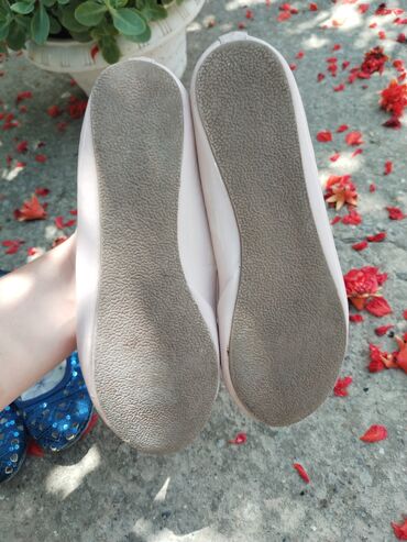 deichmann sandale ravne: Sandals, H&M, Size - 38