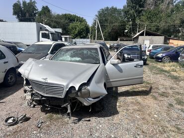 срочно срочно продам машину: Mercedes-Benz E-Class: 1998 г., 2.8 л, Автомат, Бензин, Седан