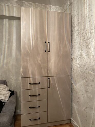 Dolablar: Açılan, 2 qapılı Düz dolab, Qarderob, paltar dolabı