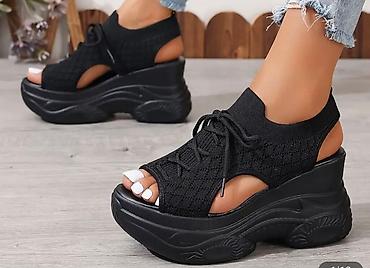 Basanoşka və səndəllər: Ölçü: 40, Yeni — 4