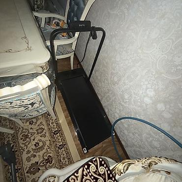 Компактная беговая дорожка для дома. Брали за 20т пользовались два