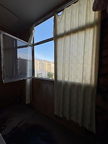 гостиница улан: 1 комната, 32 м², Улан мкр 105 серия, 6 этаж, Требуется ремонт — 4