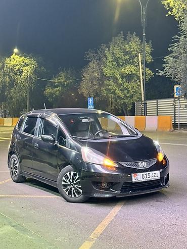 Honda Fit: 2011 г., 1.5 л, Автомат, Бензин, Хэтчбэк