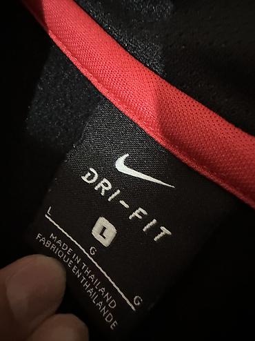 Женская одежда: Nike Dri-Fit оригинальная спортивка - Размер: L - Цвет: черный с — 4