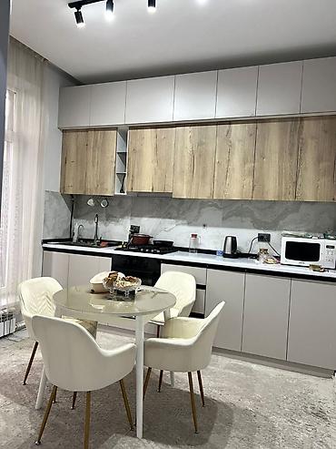 Долгосрочная аренда домов: 100 м², 4 комнаты, Балкон застеклен, Бронированные двери, Видеонаблюдение — 10