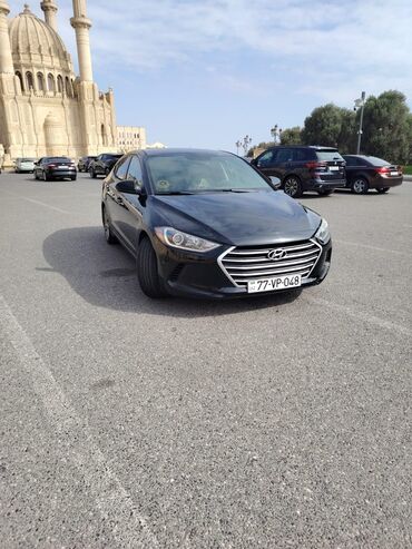 Hyundai: Hyundai Elantra: 2 l | 2018 il Sedan — 3