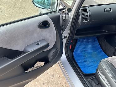 Honda: Honda Fit: 2004 г., 1.3 л, Вариатор, Бензин, Хэтчбэк — 4