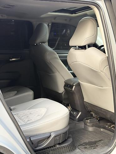 hongqi e: Toyota Highlander: 2021 г., 2.5 л, Вариатор, Гибрид, Внедорожник — 10