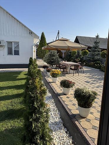 Продажа коттеджей и домов: Продаётся дом в ж/м Ак-Орго, ул. Б. Алыкулова, рядом с магистралью — — 7