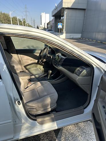 byd e2 2025: Toyota Camry: 2002 г., 2.4 л, Автомат, Бензин, Седан — 9