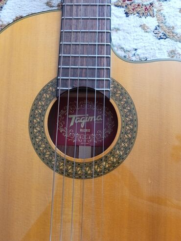 Гитары: Продаю уникальную акустическую гитару Tagima Madrid В комплекте — 5