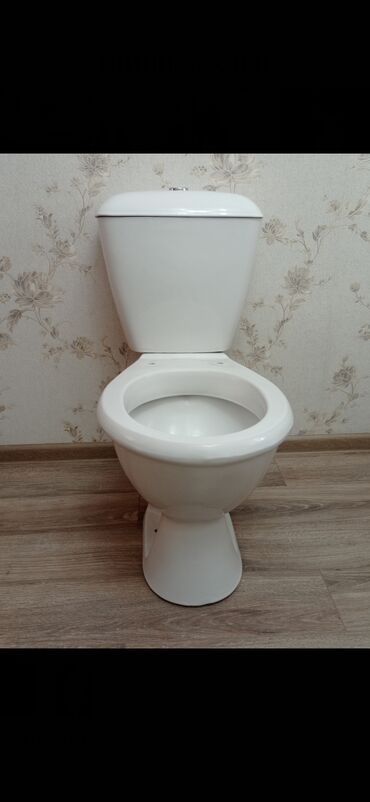 Hamam üçün kranlar: Unitaz. 4- ay istifadə olub.
2 - ci. Mkr. Cavadxan. 54