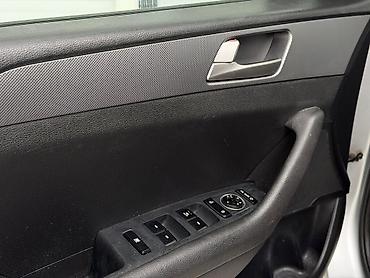 Hyundai: Hyundai Sonata: 2019 г., 2 л, Автомат, Газ, Седан — 9