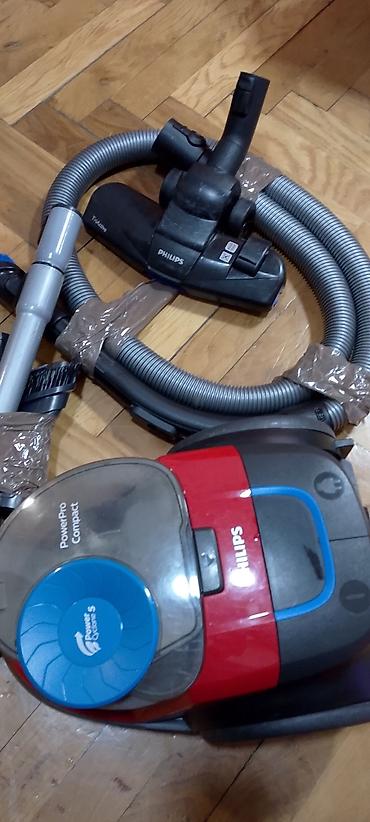 Klasični usisivači: Usisivač PHILIPS bez kese kompletan . dobar .
Mirjevo na lalafo.rs — 4 Klasični usisivači: Usisivač PHILIPS bez kese kompletan . dobar .
Mirjevo — 4