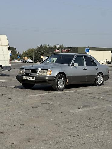 mersedes b: Mercedes-Benz E-Class W124 sedan - Kuzov: 4 qapılı sedan, gümüşü — 1