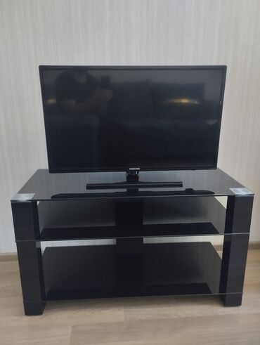 Televizorlar: İşlənmiş Televizor Samsung Led 32" HD (1366x768), Ünvandan götürmə