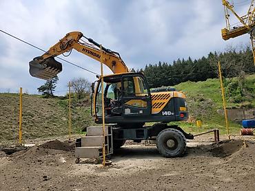 Услуги экскаватора: Экскаватор | Траншеи, Котлованы, Канализация, септик — 8