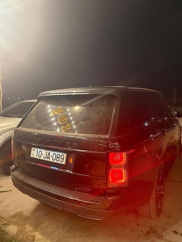 Land Rover: Range Rover SUV - Kuzov: Qara rəng, tam ölçülü lüks SUV - Sürətlər — 4