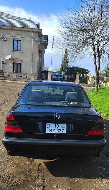 teker kompressoru: Mercedes-Benz C 200: 2 l | 1998 il Sedan — 2