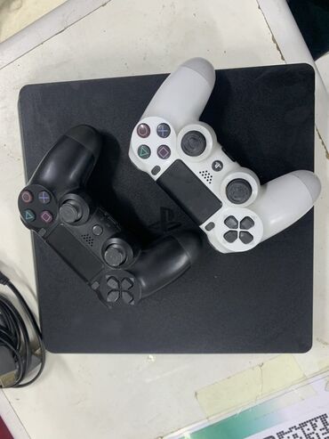 посудомоечные машина: Игровая консоль Sony PlayStation 4 Slim (чёрная) Комплектация по