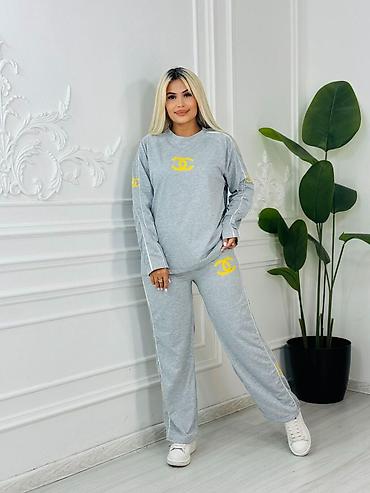 İdman geyimləri: Qadınlar üçün idman dəsti - İki hissəli dəst: uzunqol sweatshirt və — 2
