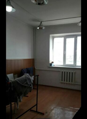 Помещения свободного назначения: ПРОДАЁТСЯ : ПИШПЕК ( р-н АВИА УЧИЛИЩА ). ШВЕНЫЙ ЦЕХ . ( действующий — 4