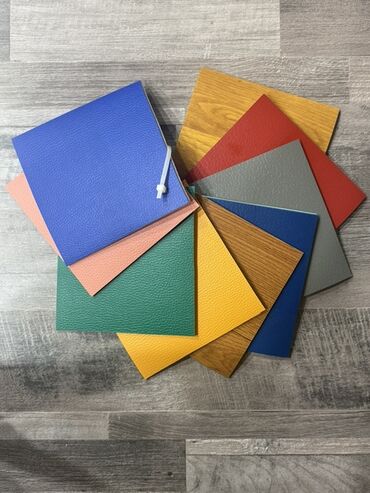 Süni güllər: Müxtəlif rənglərdə və teksturalarda mövcud olan döşəmə nümunələrinin — 2