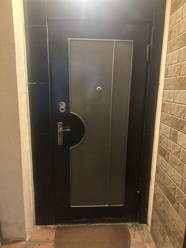Mismarlar, şuruplar: Seyf qapı 220 man. Real aliciya endirim olacaq.Gunesli.Ayten91