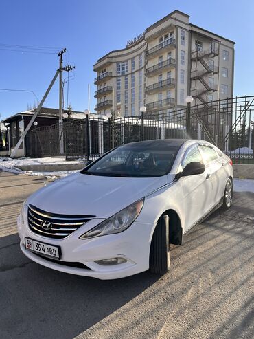 Hyundai: Hyundai Sonata: 2012 г., 2 л, Типтроник, Газ, Седан