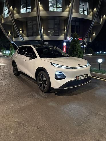 byd e1: Changan Qiyuan Q05: 2026 г., Автомат, Электромобиль — 1
