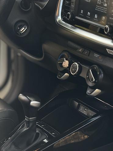 блок управления акпп: Kia Stonic: 2019 г., Автомат, Кроссовер — 2