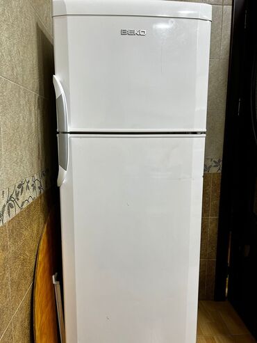 сумка холодильник: Б/у Двухкамерный Beko Холодильник цвет - Белый