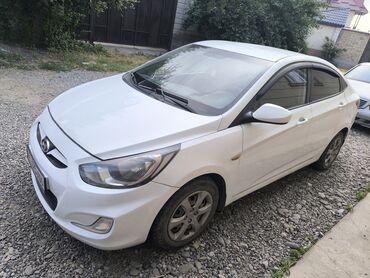 Hyundai: Hyundai Solaris: 2014 г., 1.6 л, Механика, Бензин, Седан