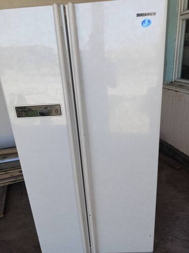 холодильник для кухня: Холодильник Samsung, Б/у, Двухкамерный