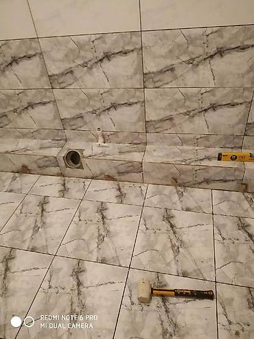 Монтаж и замена сантехники: Предлагаются услуги по укладке настенной плитки в ванных комнатах — 4