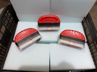 продаю шифоньеры: Щётка-скребок для одежды и обуви с контейнером - Компактная ручная