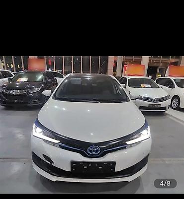 Toyota: Toyota Corolla: 2020 г., 1.8 л, Вариатор, Гибрид, Седан — 4