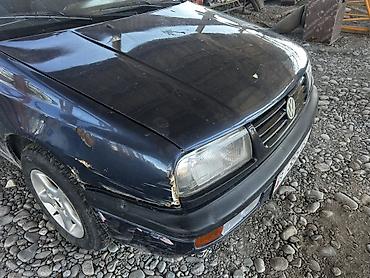 dodge challanger: Volkswagen Vento: 1992 г., 1.8 л, Механика, Бензин, Седан — 5