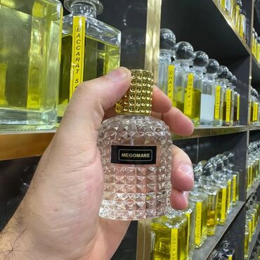 Ətriyyat: 30ml 15azn 50ml 20azn 3_4 gun qalıcılığı var Şüşə ətirlər – geniş — 10