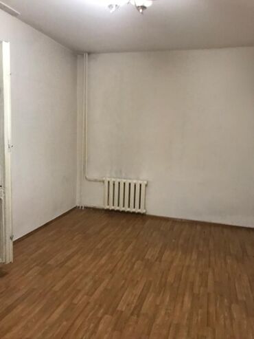 квартира аламидин базар: 1 бөлмө, Менчик ээси, Чогуу жашоосу жок, Жарым -жартылай эмереги бар