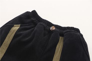 Cinslər və şalvarlar: Qara rəng 3-4 yaşa, Zolaqlı 2-3 yaş uşaqlara uyğundur. Çəhrayı rəngli — 3