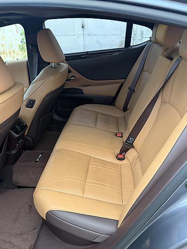 ешка 301: Lexus ES: 2021 г., 2.5 л, Вариатор, Гибрид, Седан — 8