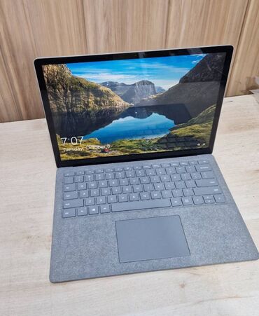 Ноутбуки: Microsoft Surface