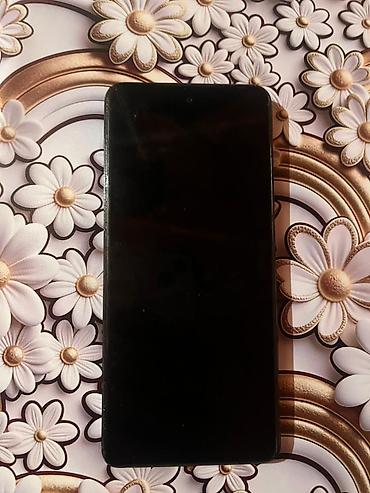 Техника и электроника: Sensorlu ekranlı smartfon - Tam ekranlı, çərçivələri nazik ön panel - — 1