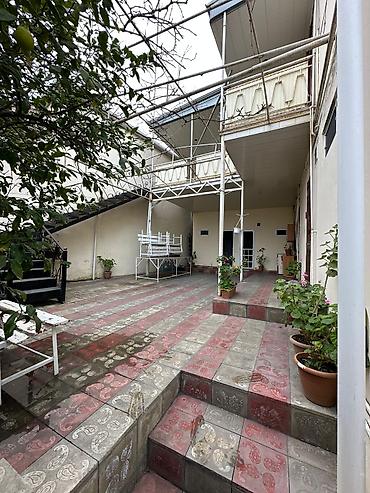 Həyət evləri və villaların satışı: Bakıxanov qəs. 8 otaq, 200 kv. m, Yeni təmirli — 18