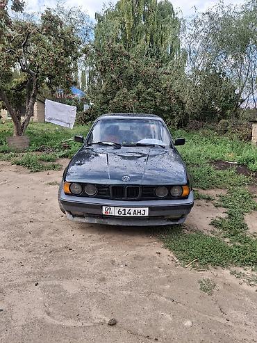 авто ярис: BMW 5 series: 1992 г., Седан — 1
