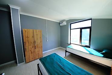 Посуточная аренда комнат: 400 м², С мебелью — 5