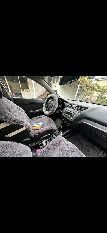 Kia: Kia Rio: 2017 г., Седан — 9